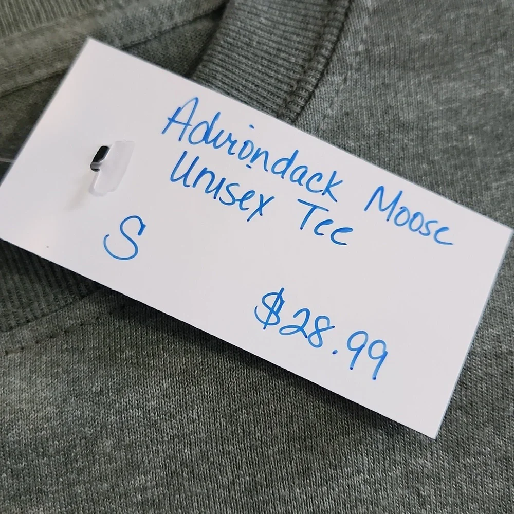 NWOT New York Adirondacks Moose Tee, Small - Picture 5 of 5